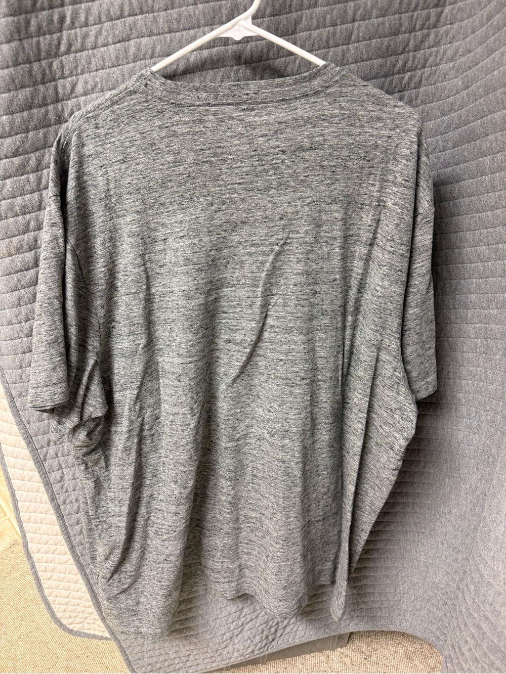 American Eagle Outfitters Heather Gray Short Sleeve Tee - Picture 3 of 3